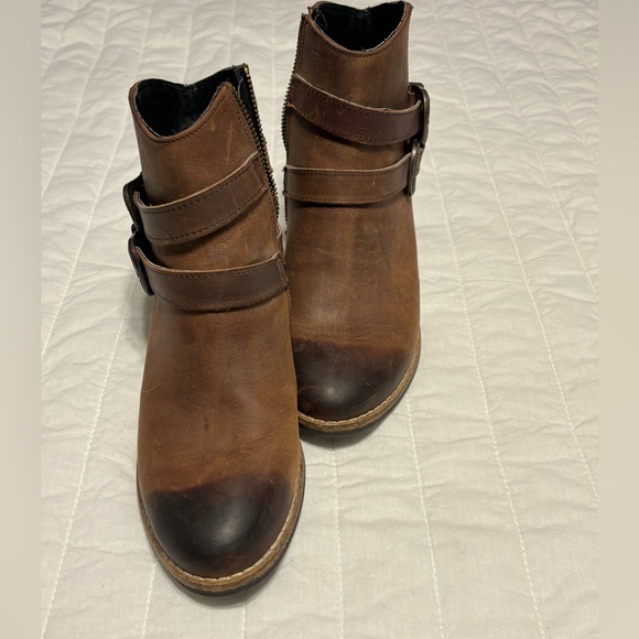 WOMENS STERLING RIVER CASUAL BROWN SHORT BOOTS SIZE 7 Zipper and buckle EUC - Picture 2 of 16